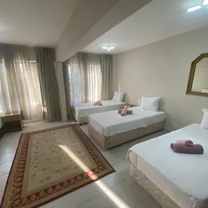  Hotel Ceylan